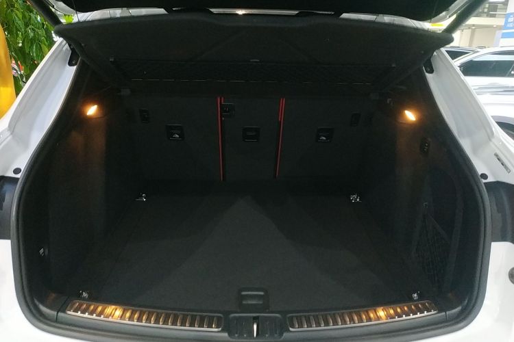 保时捷 2017款  Macan S 3.0T机舱底盘23