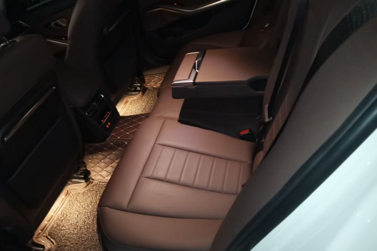 宝马3系 2021款 320Li M运动套装中控内饰7004