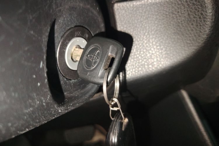 丰田 威驰FS 2017款 1.5L CVT锋驰版中控内饰11