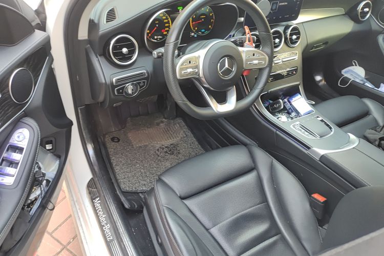 奔驰C级 2020款 改款 C 260 L 运动版局部细节19