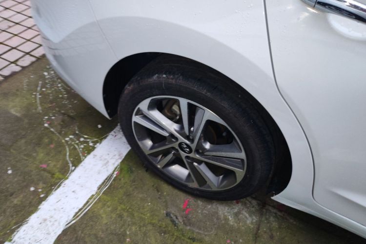 现代 领动 2016款 1.6L 自动智炫·精英型车身外观6008