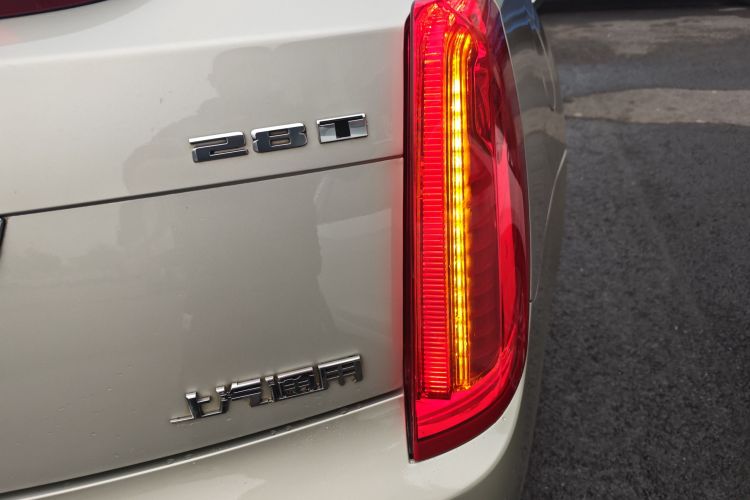 凯迪拉克XTS 2017款 28T 技术型车身外观9