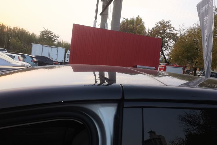 理想汽车 理想MEGA 2025款 Home 家庭特别版局部细节57