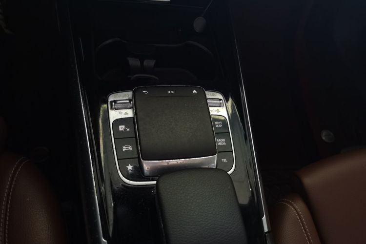 奔驰B级 2021款 B 200 动感型局部细节18