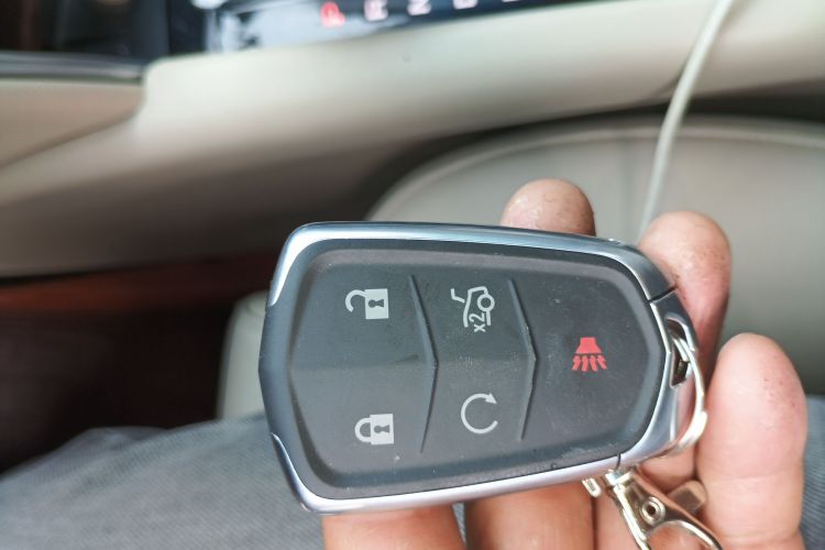 凯迪拉克XTS 2017款 28T 精英型中控内饰7001