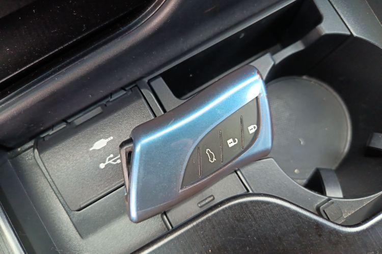 雷克萨斯ES 2020款 200 卓越版中控内饰11