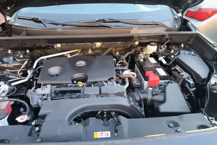 丰田 RAV4荣放 2020款 2.0L CVT两驱风尚版机舱底盘24