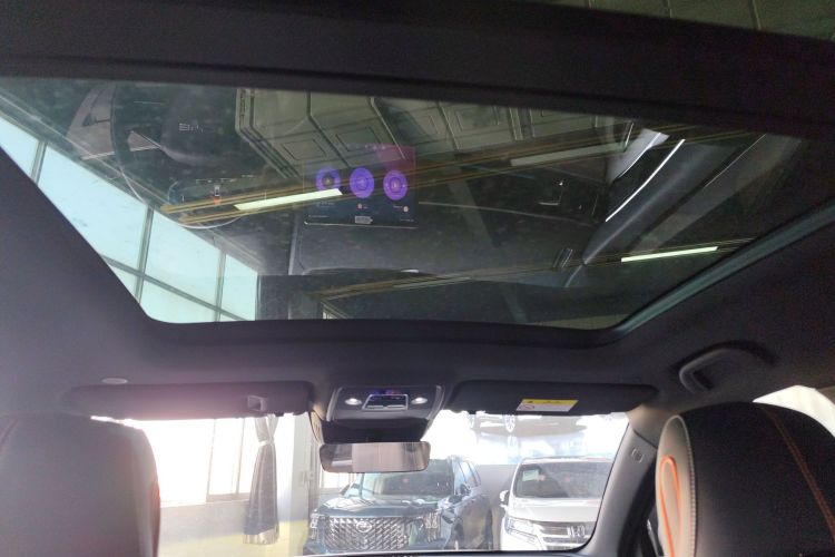 比亚迪 宋PLUS新能源 2023款 冠军版 DM-i 110KM 旗舰型局部细节22