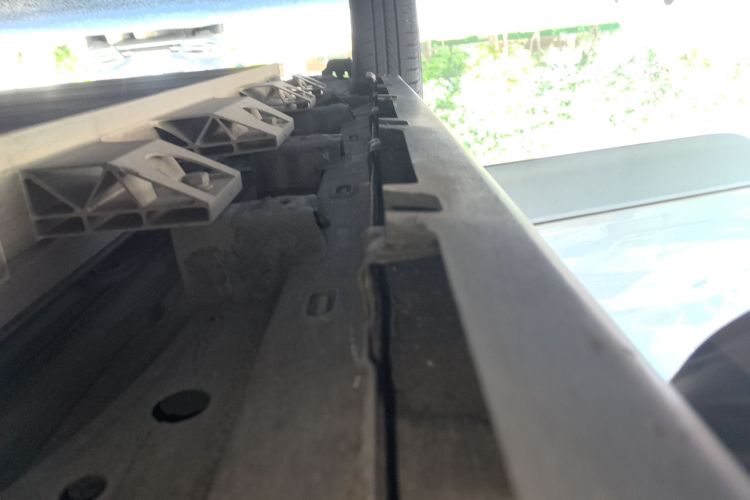 零跑汽车 零跑T03 2021款 400豪华版局部细节9001