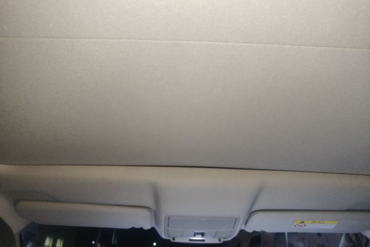 路虎 揽胜极光 2018款 240PS PURE 风尚版中控内饰22