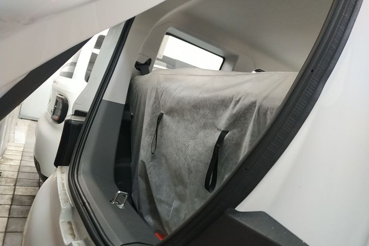 吉利银河 熊猫 2025款 210km 元气熊机舱底盘23