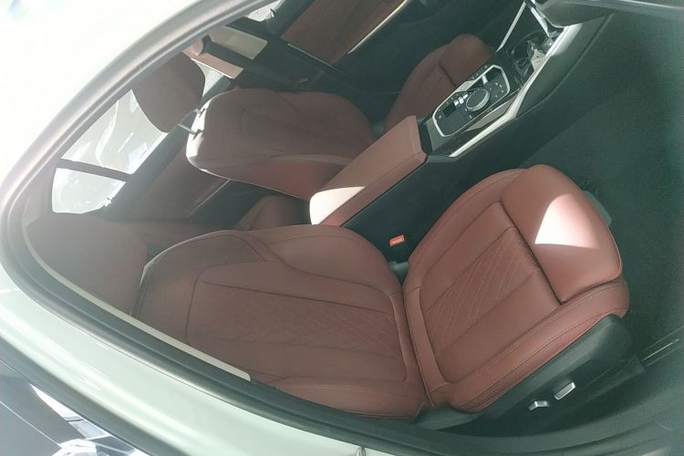 宝马3系 2023款 325Li M运动套装局部细节41