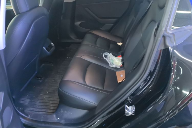 特斯拉 Model 3 2022款 后轮驱动版中控内饰21