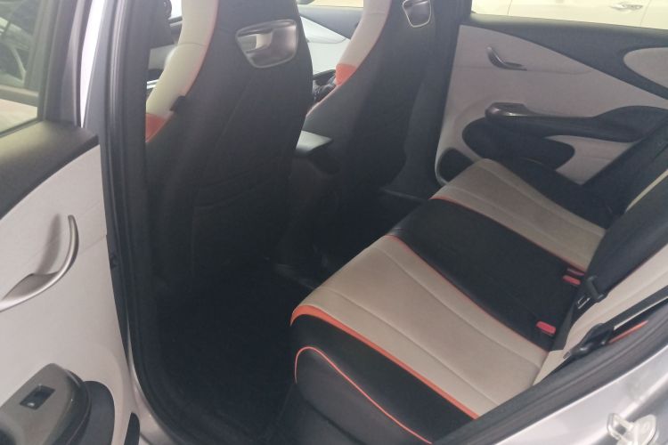 比亚迪 海豚 2021款 405km 时尚版中控内饰21