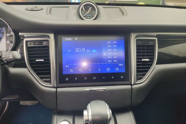 众泰SR9 2017款 2.0T 自动极致之心版中控内饰16