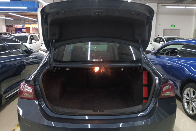 雪佛兰 迈锐宝XL 2021款 Redline 550T 自动锐动版局部细节23