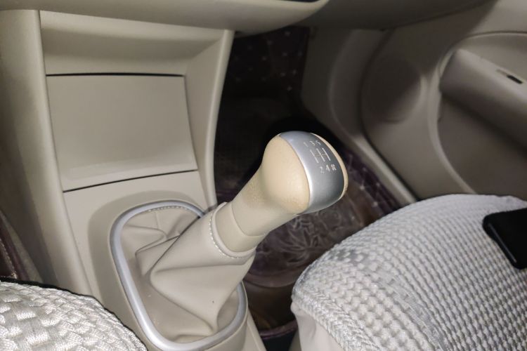 日产 轩逸 2018款 经典 1.6XE+ 手动领先版中控内饰18