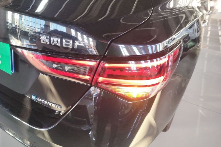 日产 轩逸 2022款 电驱版e-POWER 全电驱Pro车身外观6006