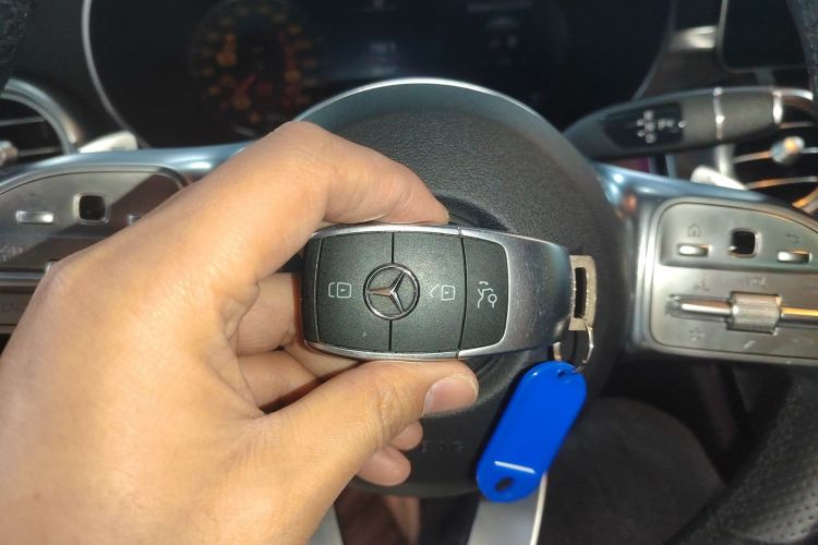 奔驰C级(进口) 2020款 C 260 轿跑车中控内饰11