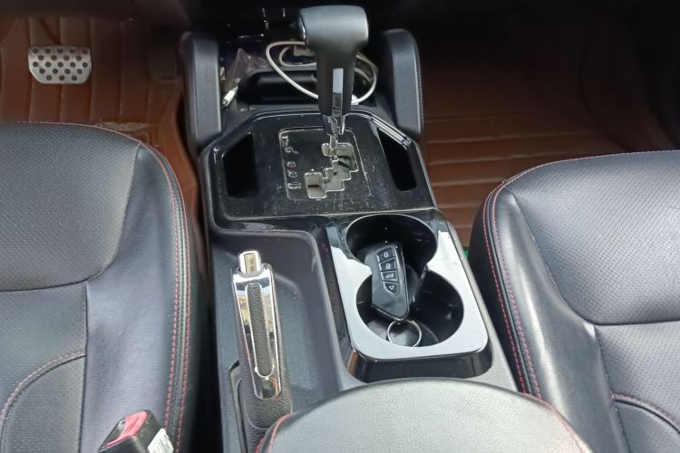 吉利汽车 吉利GX7 2015款 运动版 2.0L 自动尊享型中控内饰18