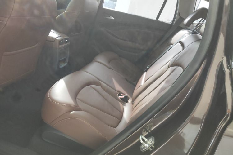 别克 昂科威 2021款 532T 两驱精英型中控内饰21