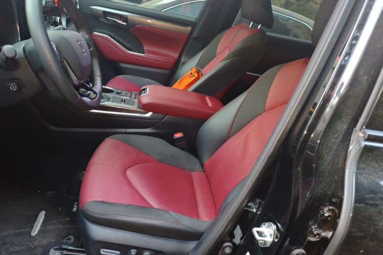 丰田 皇冠陆放 2024款 2.5L HEV四驱旗舰版中控内饰19