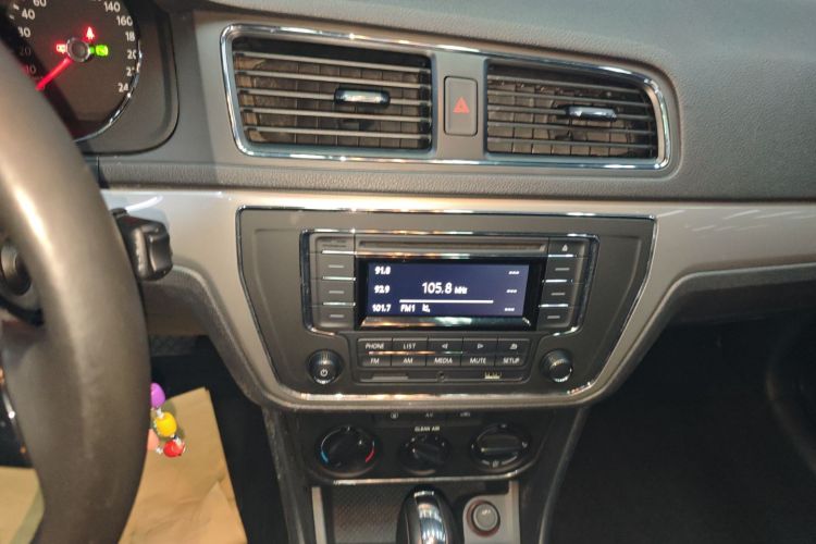 大众 朗逸 2015款 1.6L 自动舒适版中控内饰16