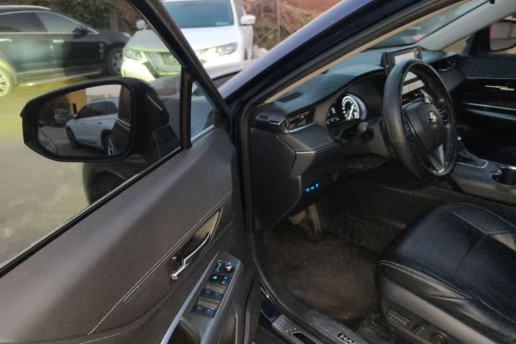 丰田 凌放HARRIER 2022款 2.0L CVT两驱进取版中控内饰20