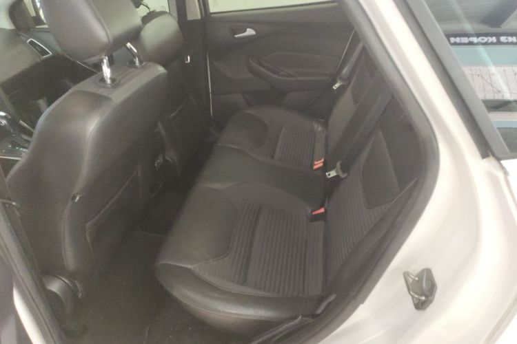 福特 福克斯 2015款 两厢 EcoBoost 180 自动精英型中控内饰7003