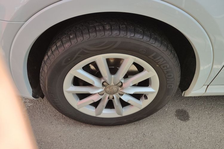 奥迪Q3(进口) 2012款 35 TFSI quattro 舒适型车身外观6007