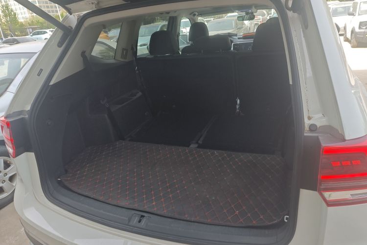 大众 途昂 2019款 330TSI 两驱豪华版 国VI中控内饰23