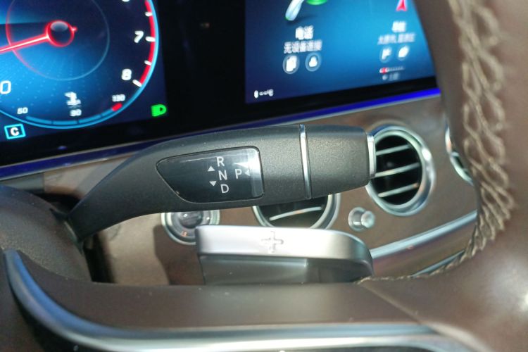 奔驰E级 2022款 E 260 L局部细节18