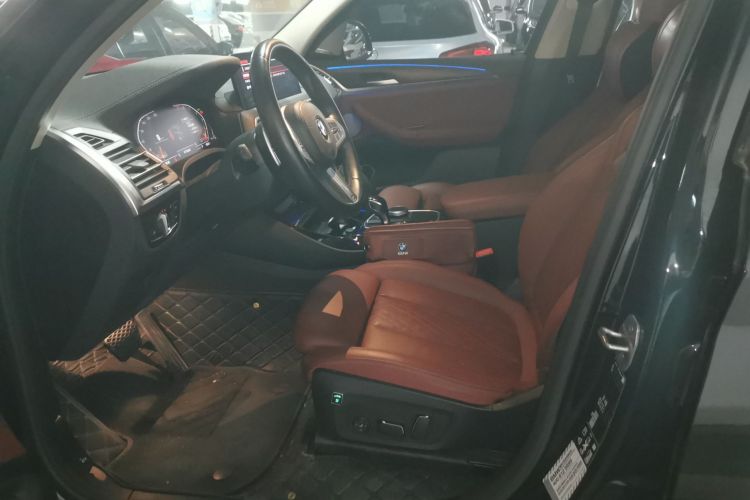 宝马X3 2023款 改款 xDrive30i 领先型 M曜夜套装局部细节19