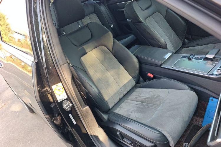 奥迪A6L 2020款 45 TFSI 臻选动感型局部细节41