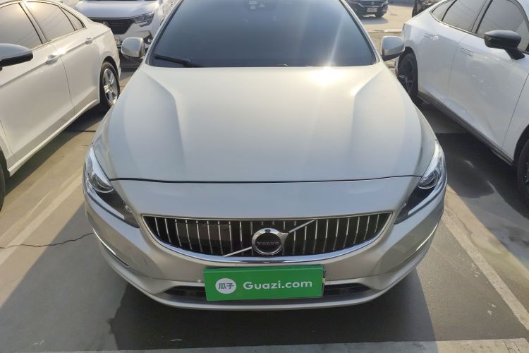 沃尔沃S60 2019款 S60L 改款 T5 智驭菁英版车身外观2