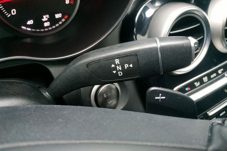 奔驰GLC轿跑 2017款 GLC 200 4MATIC 轿跑SUV局部细节18