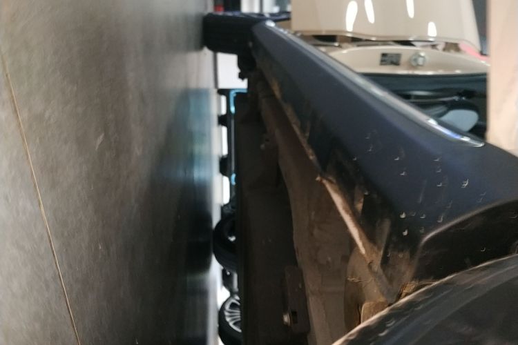 哪吒汽车 哪吒AYA 2023款 401 Lite局部细节9001