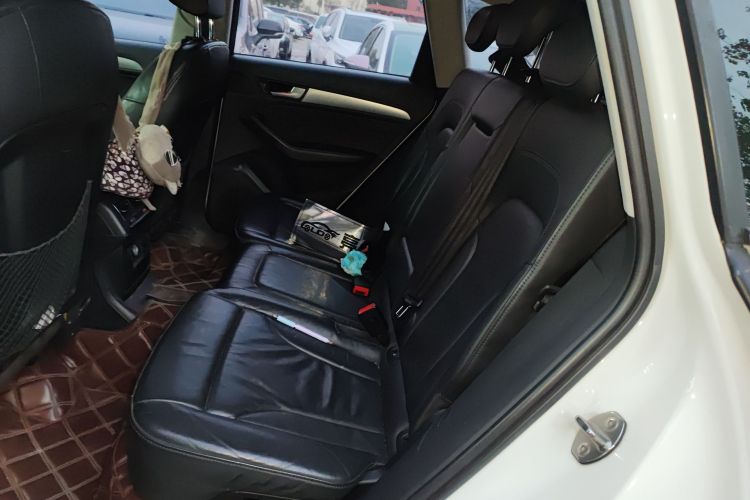 奥迪Q5 2017款 40 TFSI 技术型中控内饰7004