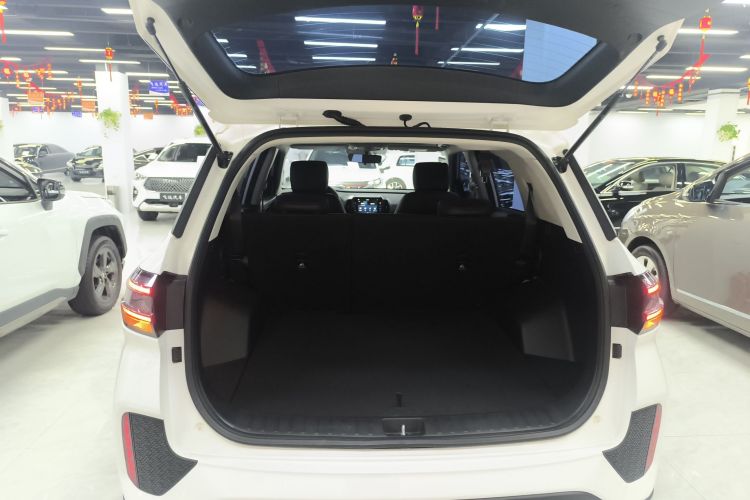 北京现代ix35 2021款 2.0L 自动两驱GLS领先版机舱底盘23