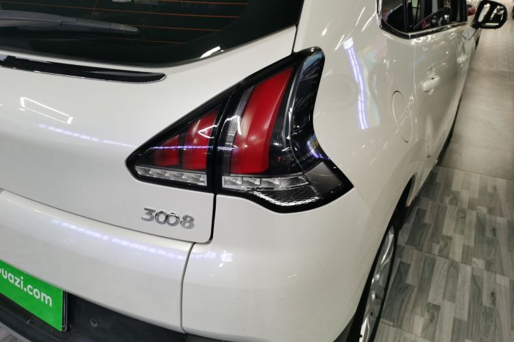 标致3008 2016款 2.0L 自动经典版车身外观6006