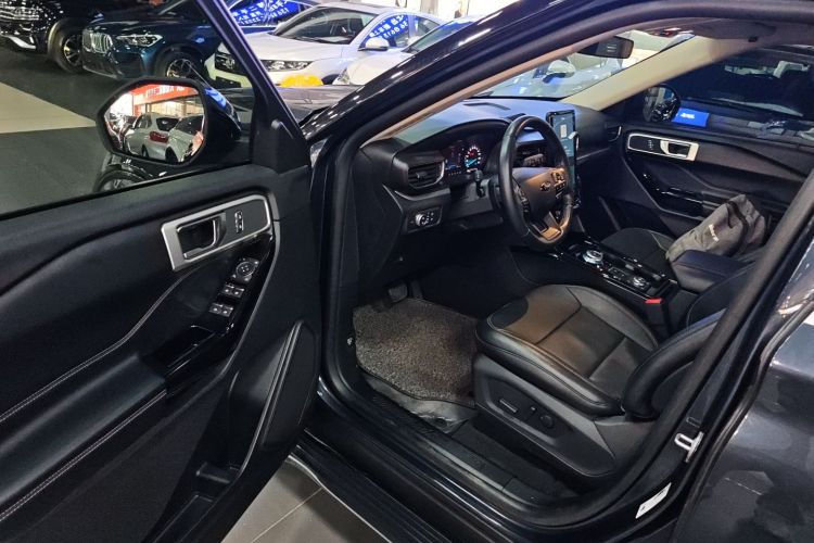 福特 探险者 2020款 EcoBoost 285 四驱风尚版 7座中控内饰20