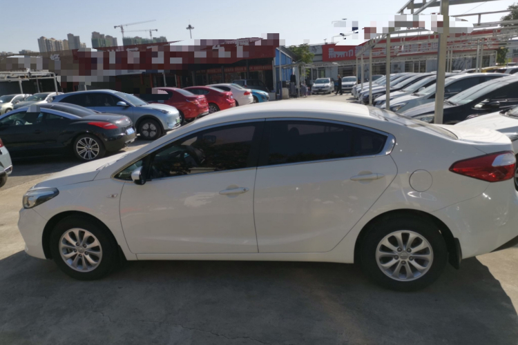 起亚K3 2016款 1.6L 手动GL车身外观4