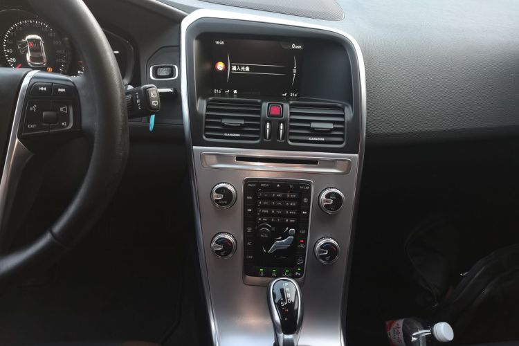 沃尔沃XC60 2017款 T5 AWD 智远版局部细节16