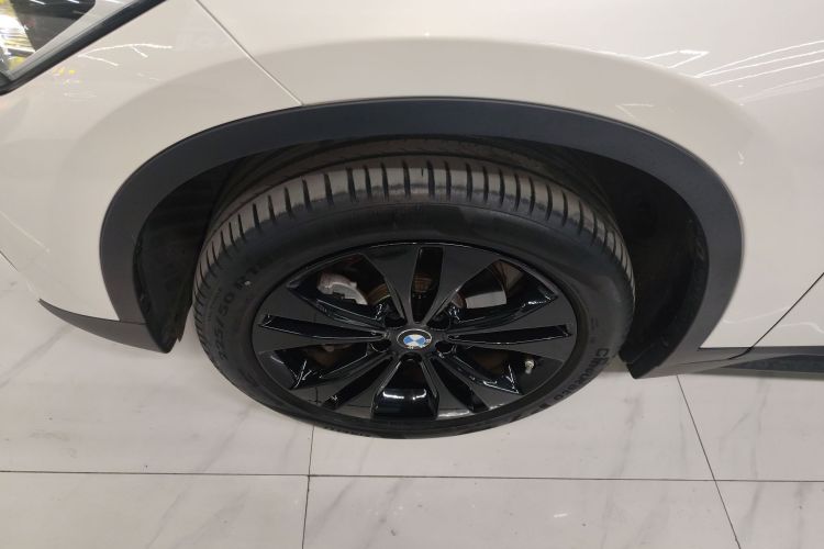 宝马X1 2020款 sDrive20Li 时尚型车身外观6007