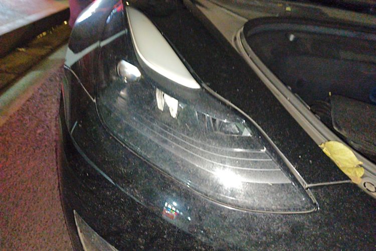 特斯拉 Model 3 2021款 Performance高性能全轮驱动版车身外观8