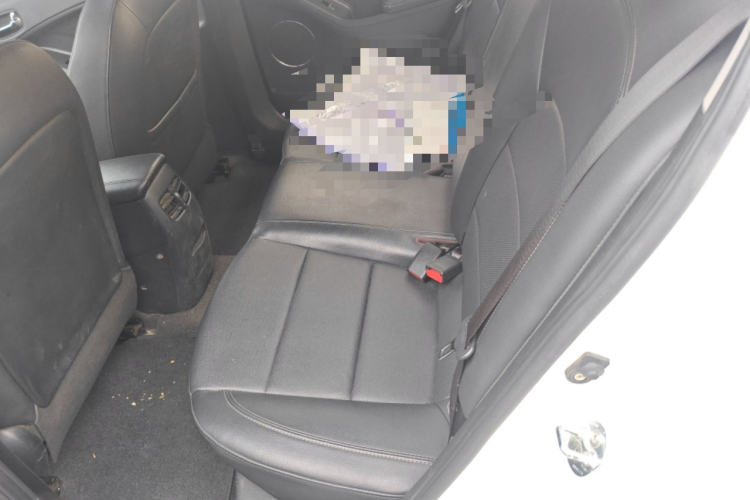 起亚K3 2015款 1.6L 自动DLX中控内饰7003