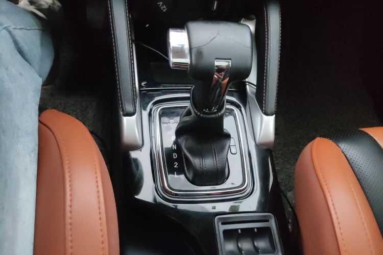 北京汽车 绅宝X35 2016款 1.5L 自动豪华版中控内饰18