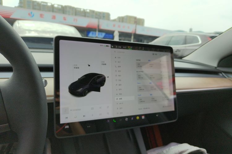 特斯拉 Model 3 2021款 标准续航后驱升级版 3D6中控内饰16