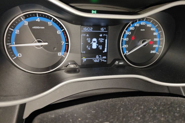 吉利汽车 帝豪 2020款 1.5L CVT豪华型中控内饰15