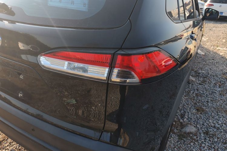 丰田 锋兰达 2022款 2.0L CVT精英版车身外观6006